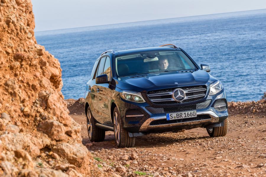  Mercedes-Benz GLE250d 4Matic 2015 года  (фото 29 из 34)